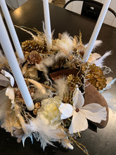 Last inn bildet i Galleri-visningsprogrammet, Bordkrans "hvit natur" med lys